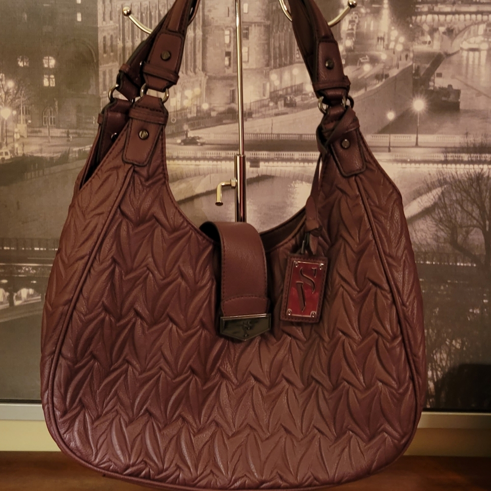 Simply Vera Hobo